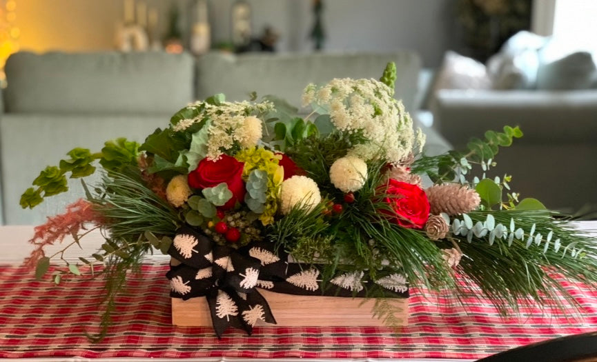 Holiday Long & Low Centerpiece image 0