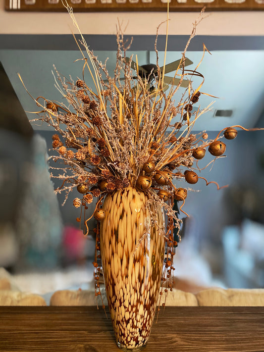 Dried Floral Arrangement in Amber Glass Vase – Rustic Home Décor